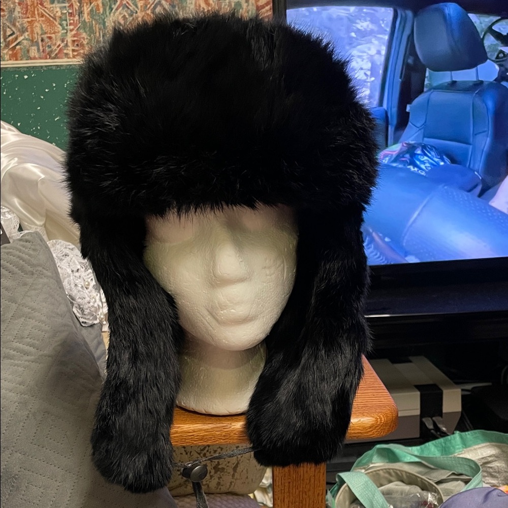 Black 100% genuine Fur padded Trapper Hat with ear and forehead flap